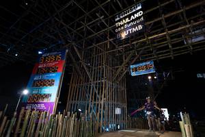 BIB: 0085, 889, 912, 2021, 000, 3209, 3410
                            <button type="button" onclick="openModal(15981179)" class="btn btn-primary btn-sm float-right btn-popup" data-toggle="modal" data-target=".modal-high-quality">
                        <i class="fas fa-shopping-cart"></i> Add to Cart
                    </button>
                                            <button type="button" onclick="isThisMe(15981179, true)" class="btn btn-success btn-sm float-right btn-popup btn-isme hidden" data-toggle="tooltip" data-placement="bottom" title="นี่คือรูปของคุณใช่ไหม คลิกที่นี่เพื่อเอาเข้าอัลบั้ม">
                        <i class="fas fa-plus"></i> Add to album
                    </button>
                    <button type="button" onclick="isThisMe(15981179, false)" class="btn btn-warning btn-sm float-right btn-popup btn-isnotme hidden">
                        <i class="fas fa-ban"></i> Remove from album
                    </button>